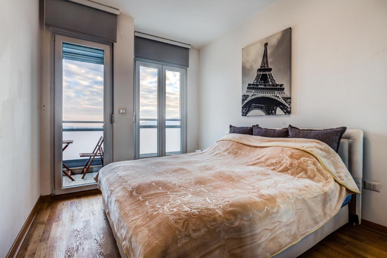 Eureka Apartment พอดโกริกา ภายนอก รูปภาพ